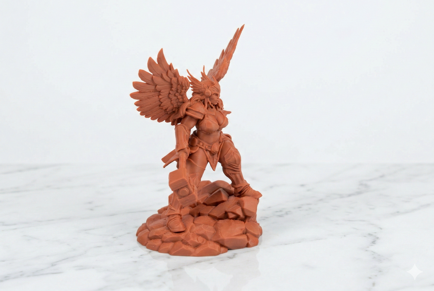 Guerrera Alada con martillo (12 cm)