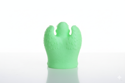 Guardian Angel Figurine – Glow-in-the-Dark Decorative Sculpture