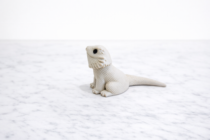Cute Bearded Dragon Figurine – Textured Knit-Style Reptile Sculpture