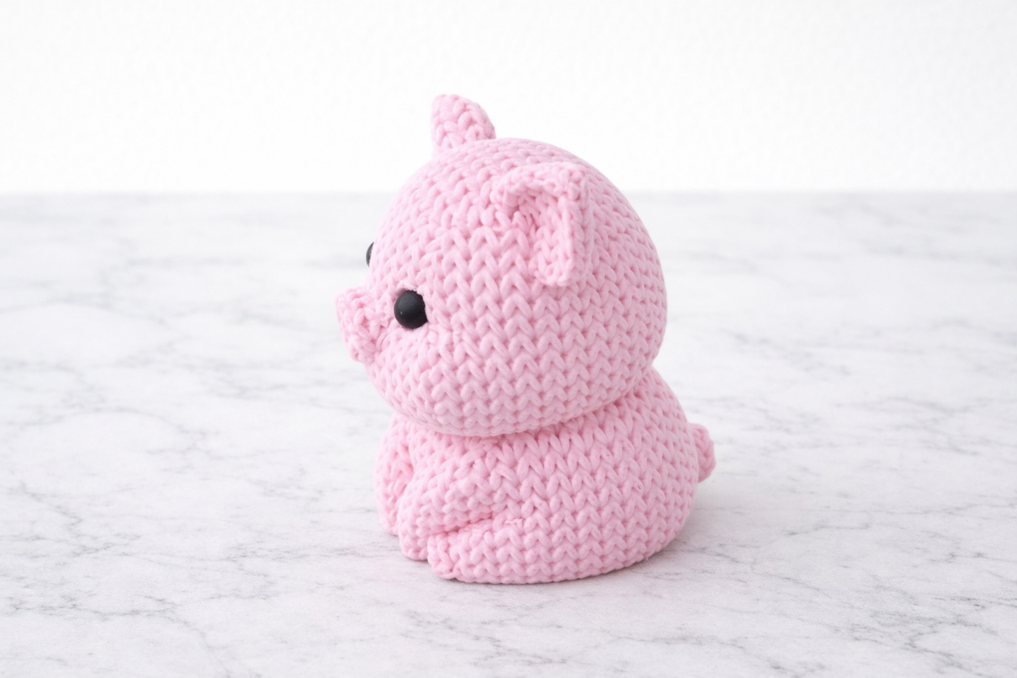 Pink Knitted Look Pig Figurine – Cute Decorative Animal Sculpture